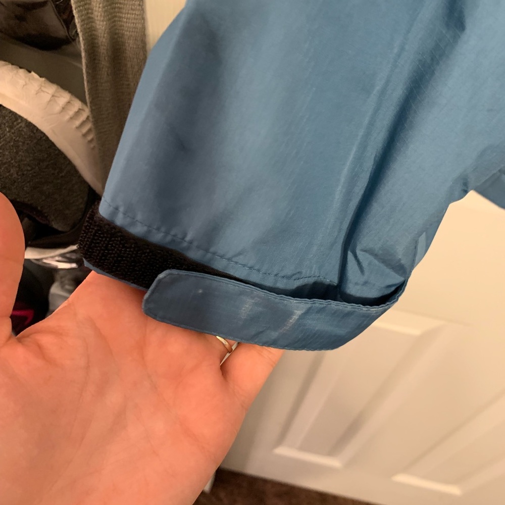Rain jacket☔️ - Picture 4 of 6